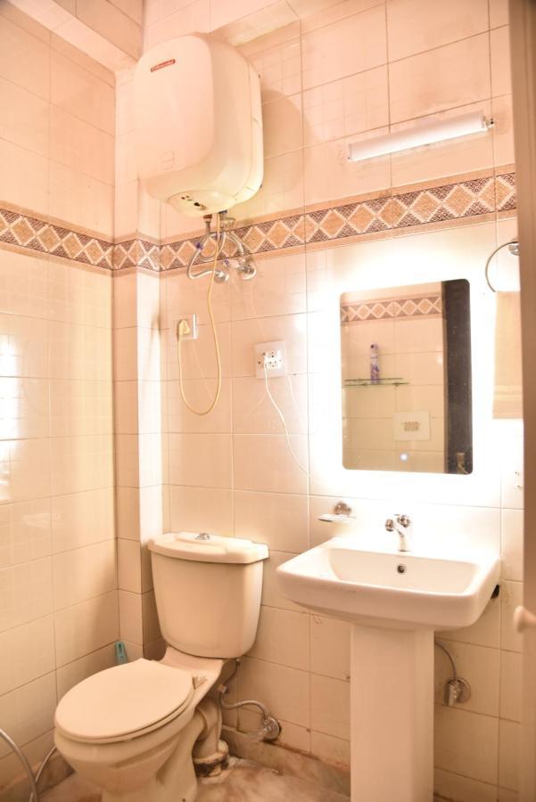 Jay Ally - Boutique Hotel นิวเดลี ภายนอก รูปภาพ